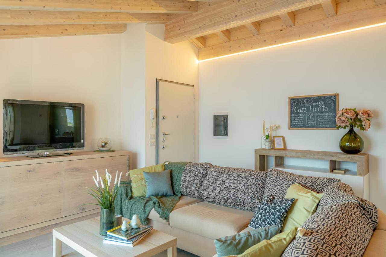 Classy Apartment Wifi, Parking & Stunning View! Acquaseria Exteriör bild